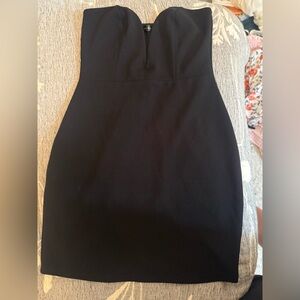Chic Black Strapless Mini Dress